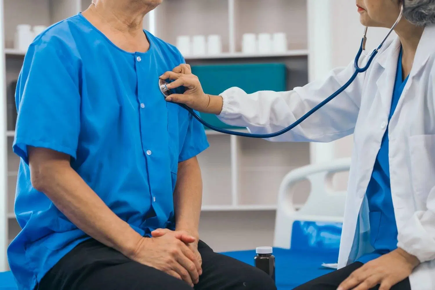 Khoảng 50% ca tăng áp động mạch phổi rơi vào nhóm “vô căn”, nghĩa là không tìm thấy nguyên nhân rõ ràng