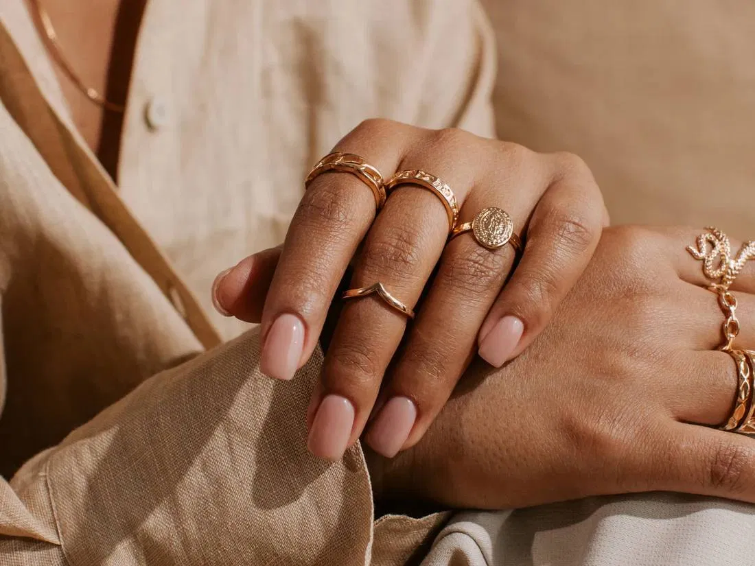 XIrn màu là tình trạng thường thấy đối với trang sức