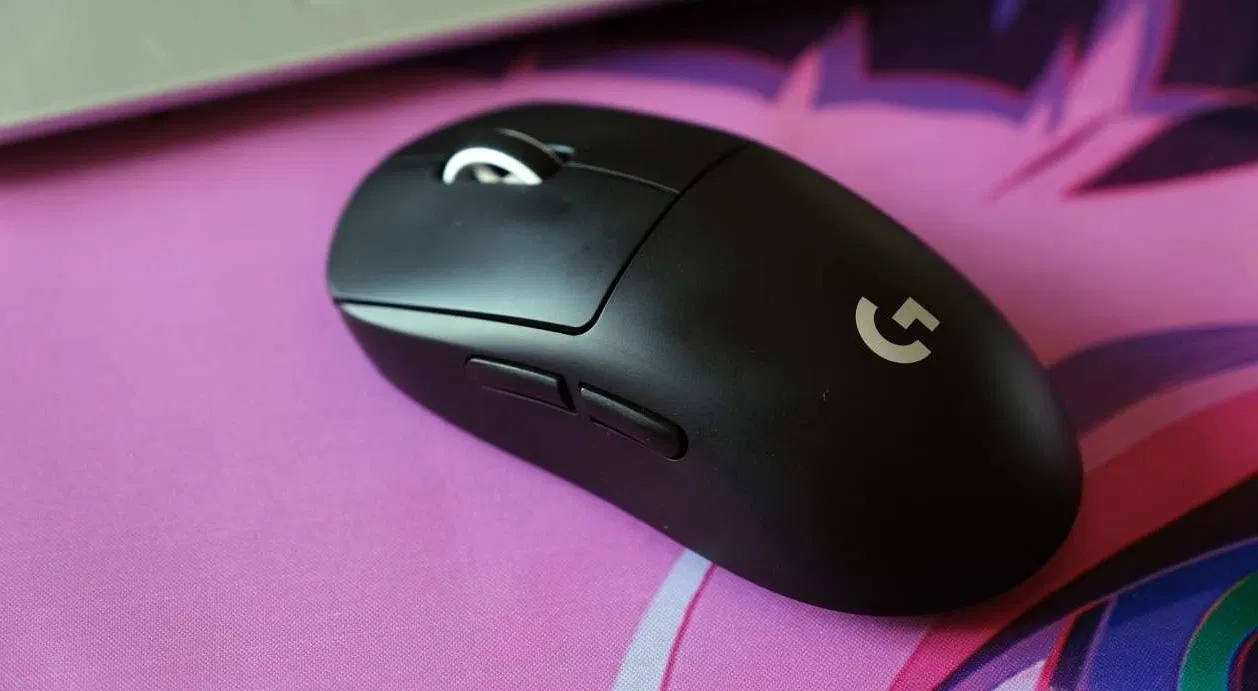 Chuột không dây Logitech G Pro X Superlight (Ảnh: Internet)