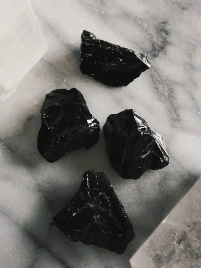 Phương pháp thanh lọc đá obsidian