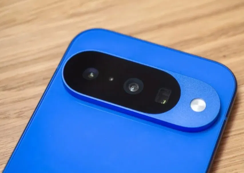 Thanh camera của Pixel 10 màu Indigo (Ảnh: Internet)