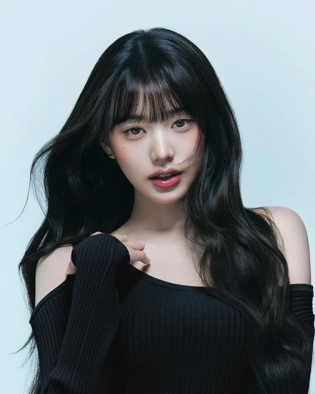 Jang Won Young là thành viên nổi bật của nhóm nhạc nữ IVE, được biết đến với ngoại hình và tài năng nổi bật (Ảnh: Internet)