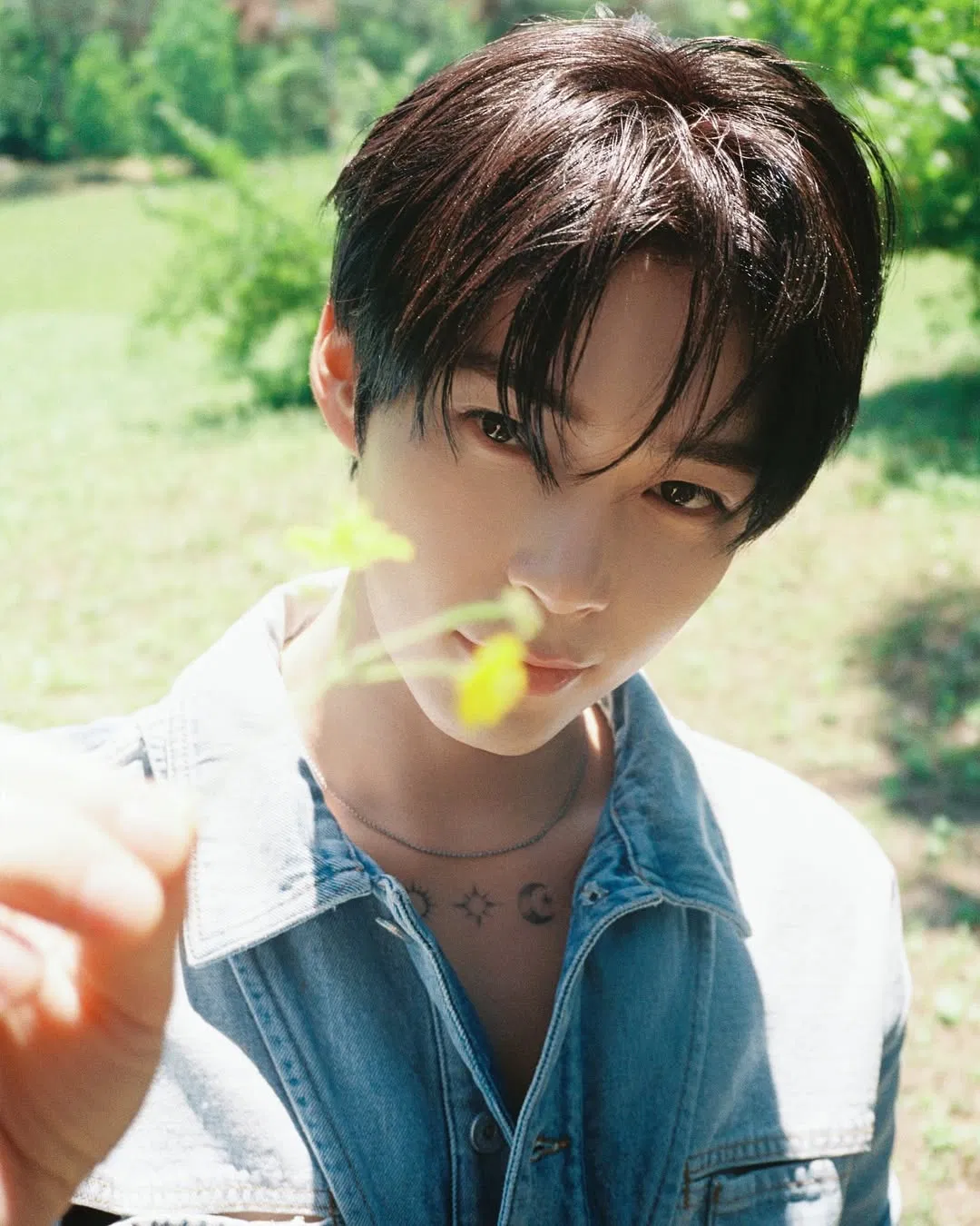 Trước khi debut, Sung Han Bin từng là dancer backup cho nhiều nghệ sĩ nổi tiếng (Ảnh: Internet)