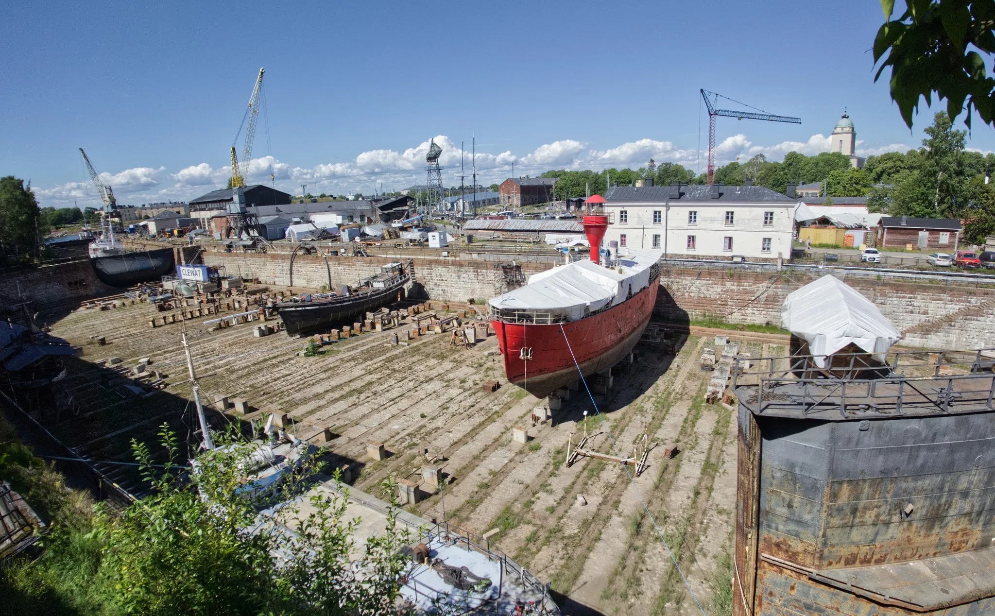 Ụ tàu cạn (Ảnh: Internet)