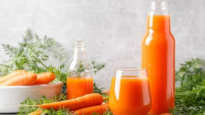 Nước ép cà rốt chính là thức uống làm đẹp tự nhiên, giúp làn da mịn màng, rạng rỡ và tươi trẻ hơn