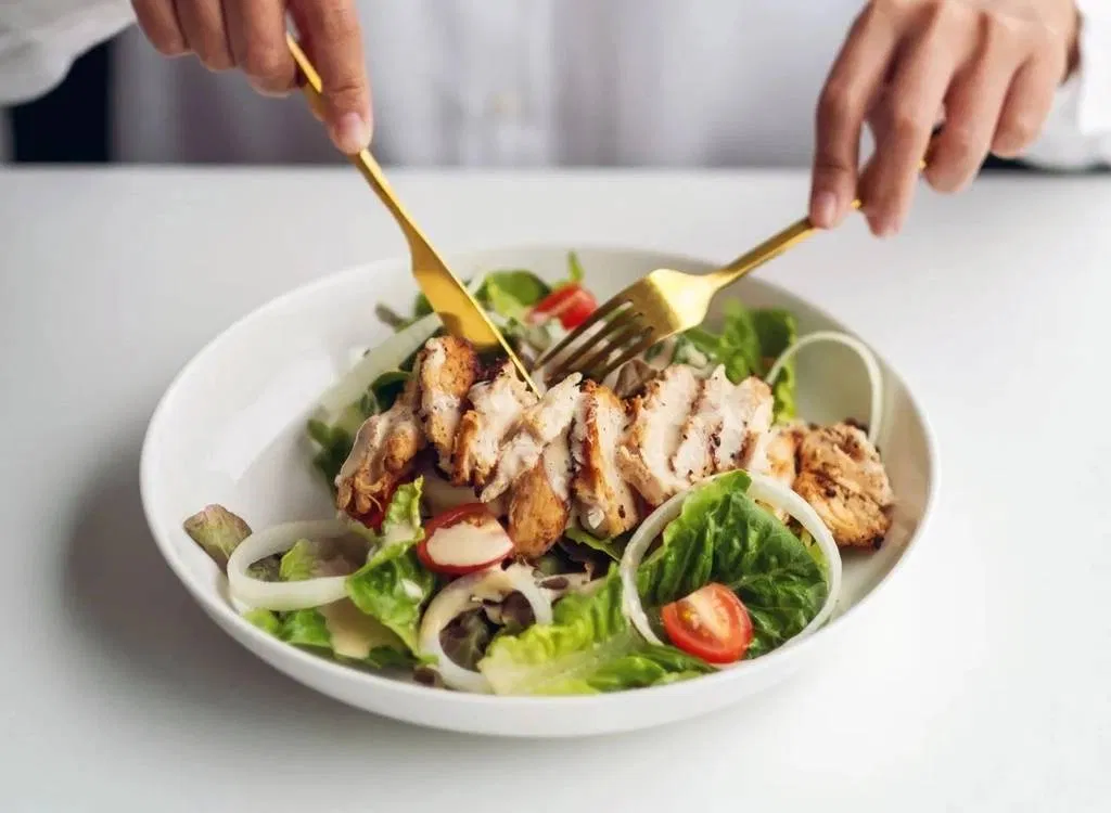 Tránh nhịn ăn vào những ngày hoạt động mạnh