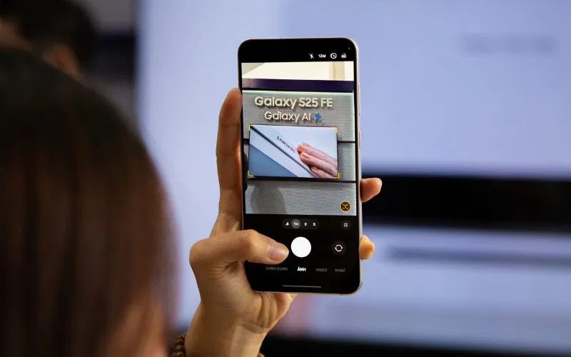 Camera giữ nguyên phần cứng, không có điểm mới (Ảnh: Internet)
