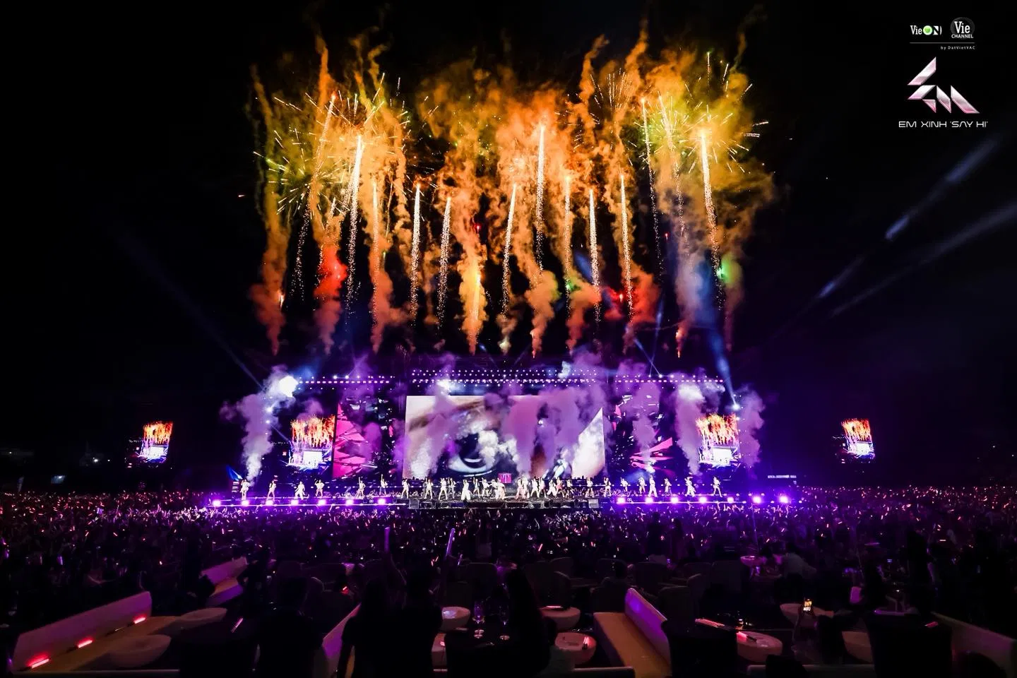 Bữa tiệc âm nhạc hoành tráng tại concert day 1 (nguồn: internet)