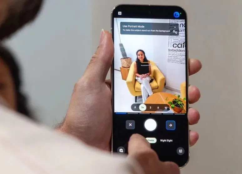 Tính năng Camera Coach của điện thoại Pixel 10 Pro (Ảnh: Internet) Tính năng Camera Coach của điện thoại Pixel 10 Pro (Ảnh: Internet)