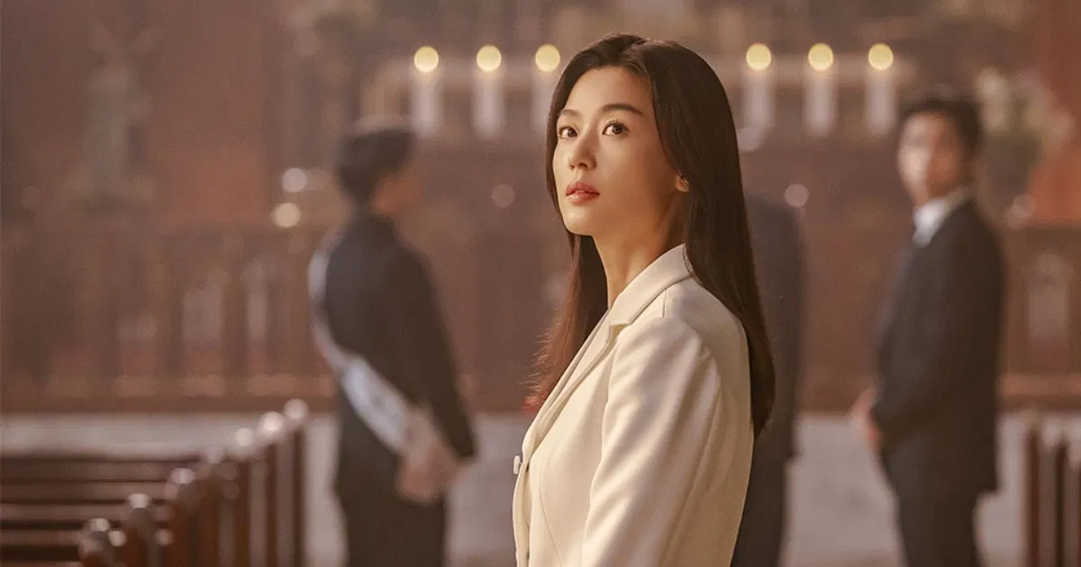 Jun Ji Hyun (còn được biết đến với tên tiếng Anh là Gianna Jun) là một trong những nữ diễn viên hàng đầu Hàn Quốc, nổi tiếng với vai chính trong các bộ phim như "My Sassy Girl" và phim truyền hình ăn khách "My Love from the Star" (Ảnh: Internet)