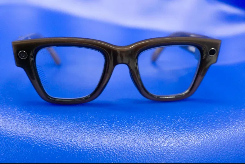 Kính thông minh Meta Ray-Ban Display (Ảnh: Internet) Kính thông minh Meta Ray-Ban Display (Ảnh: Internet)