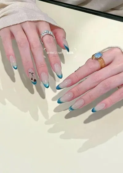 Mẫu nail french màu độc đáo
