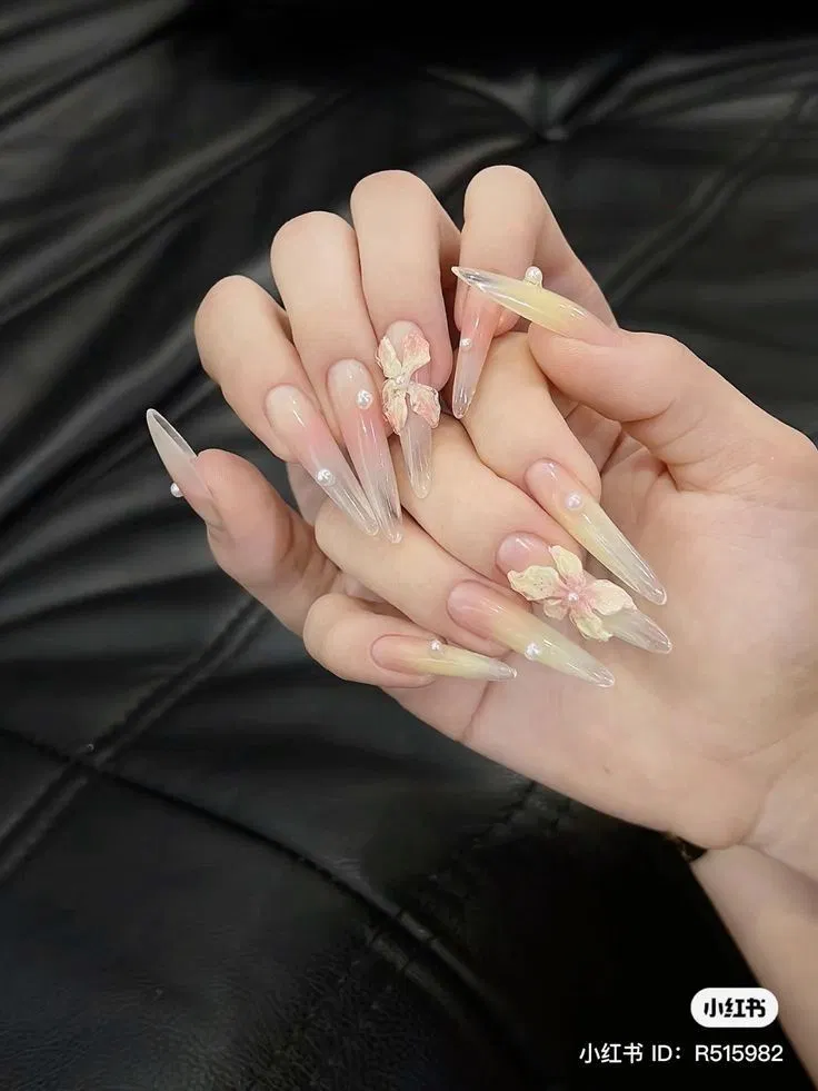 Nail hoa nổi tone thạch ombre Nail hoa nổi tone thạch ombre