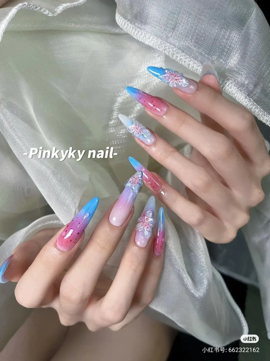 Nail hoa nổi Ombre huyền ảo