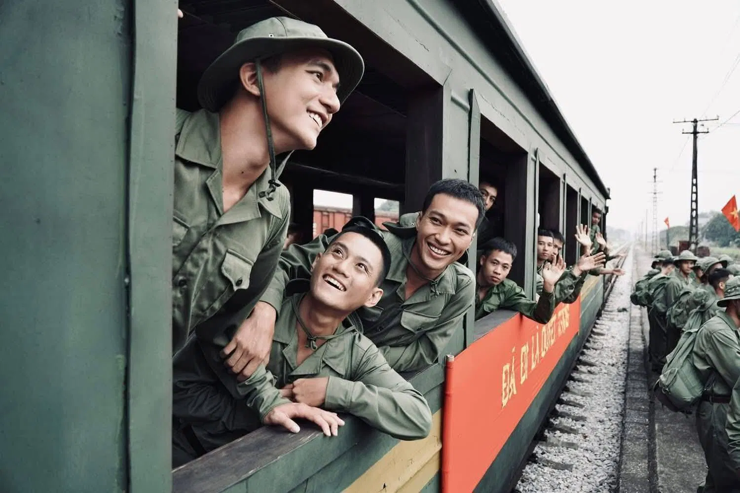 Hình ảnh người sinh viên sẵn sàng vì đất nước mà bỏ dở tương lai của mình (nguồn: internet)