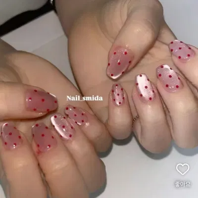 Nail chấm bi nền sơn mắt mèo