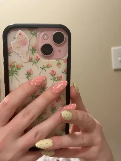Mẫu nail siêu xinh và bắt mắt