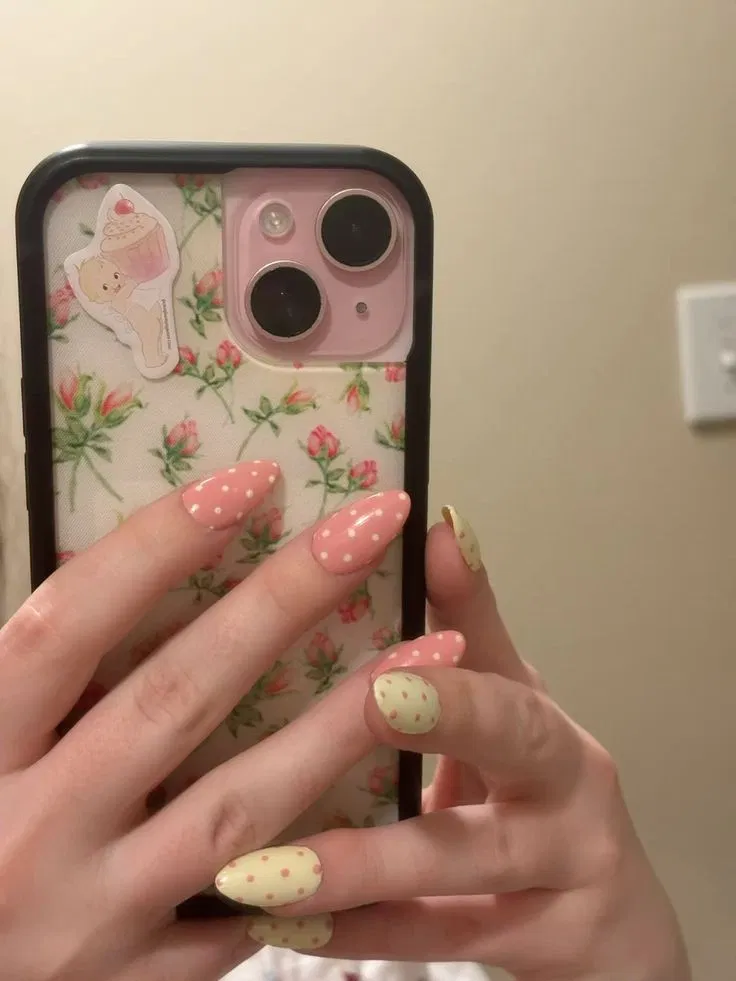 Mẫu nail siêu xinh và bắt mắt