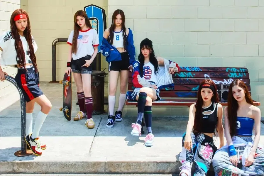 Izna là nhóm nhạc nữ được thành lập qua chương trình sống còn I-LAND 2 của Mnet, nơi các thành viên đã trải qua quá trình cạnh tranh khốc liệt để giành được cơ hội ra mắt. Họ nhanh chóng gây ấn tượng với tài năng và cá tính riêng biệt của mình, thu hút đông đảo người hâm mộ cả trong và ngoài Hàn Quốc (Ảnh: Internet)