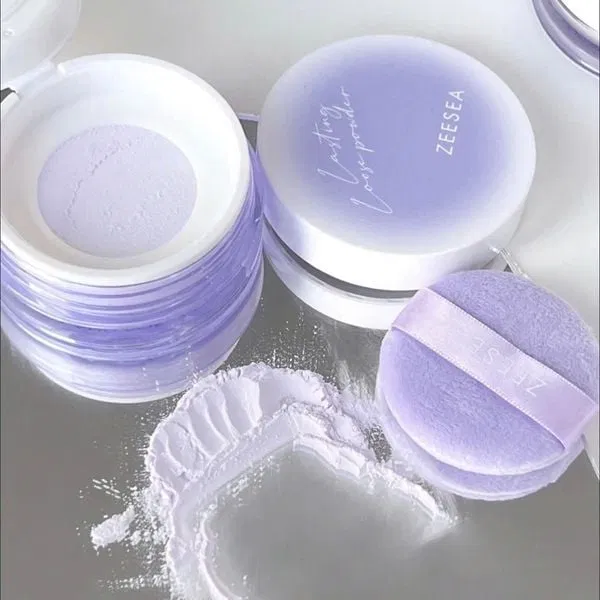 Phấn phủ bột Zeesea thiết kế khá đẹp mắt