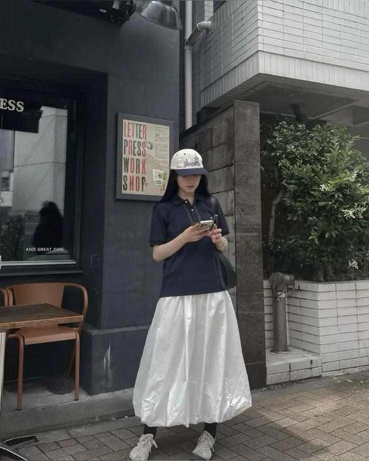 10 tuyệt chiêu phối đồ với chân váy dài giúp nàng tận dụng tối đa em váy quốc dân này Balloon skirt siêu thịnh hành cách phối đồ với chân váy dài phối đồ với chân váy dài phối đồ với chân váy dài cho người lùn phối đồ với chân váy dài đen phối đồ với chân váy dài trắng Phối đồ với chân váy dài và áo dây Phối đồ với chân váy dài và áo tweed phối đồ với chân váy dài xòe