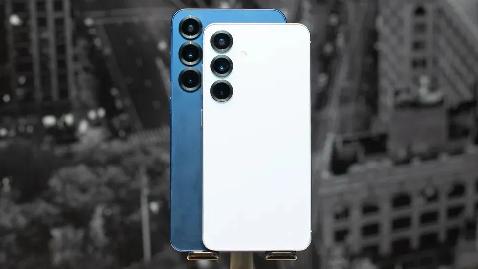 Samsung Galaxy S25 Plus và Galaxy S25 (Ảnh: Internet) Samsung Galaxy S25 Plus và Galaxy S25 (Ảnh: Internet)