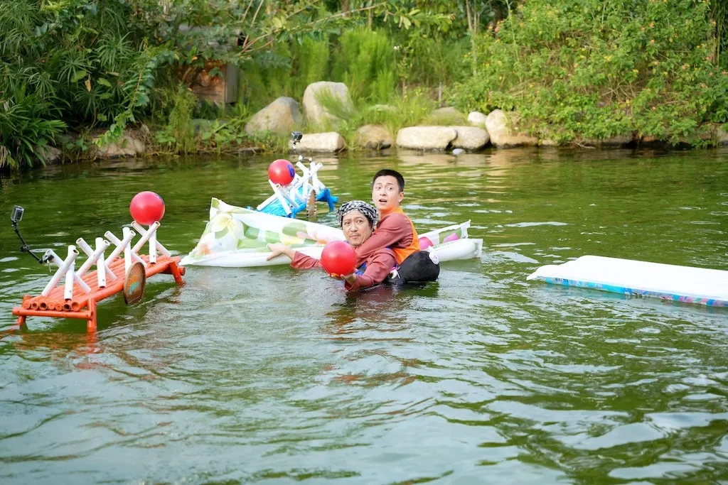 Trò chơi dưới nước hài hước trong 2 Ngày 1 Đêm mùa 4