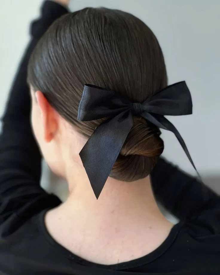 Tóc búi đi tiệc cổ điển