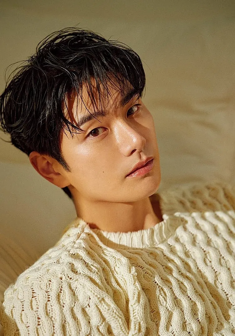 Lee Yi Kyung