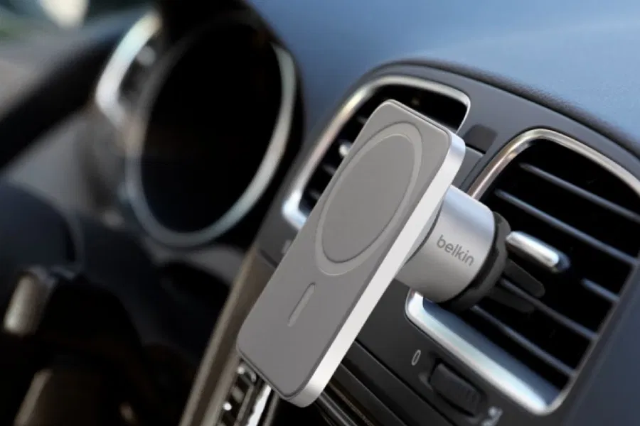 Belkin MagSafe Car Vent Mount PRO (Ảnh: Internet)