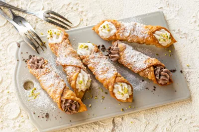 Bánh Cannoli (Ảnh: Internet)