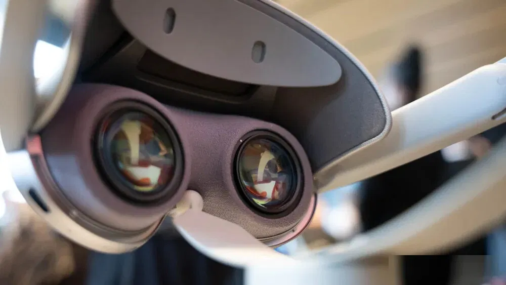 Mặt kính của Galaxy XR (Ảnh: Internet)