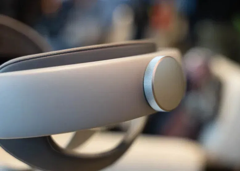 Núm điều chỉnh dây đeo của Galaxy XR (Ảnh: Internet) Núm điều chỉnh dây đeo của Galaxy XR (Ảnh: Internet)