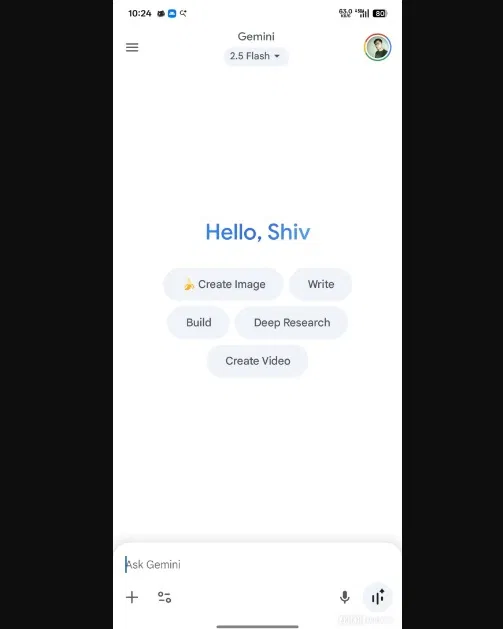 Trang đích ứng dụng Gemini hiển thị biểu tượng Công cụ (Ảnh: Internet)