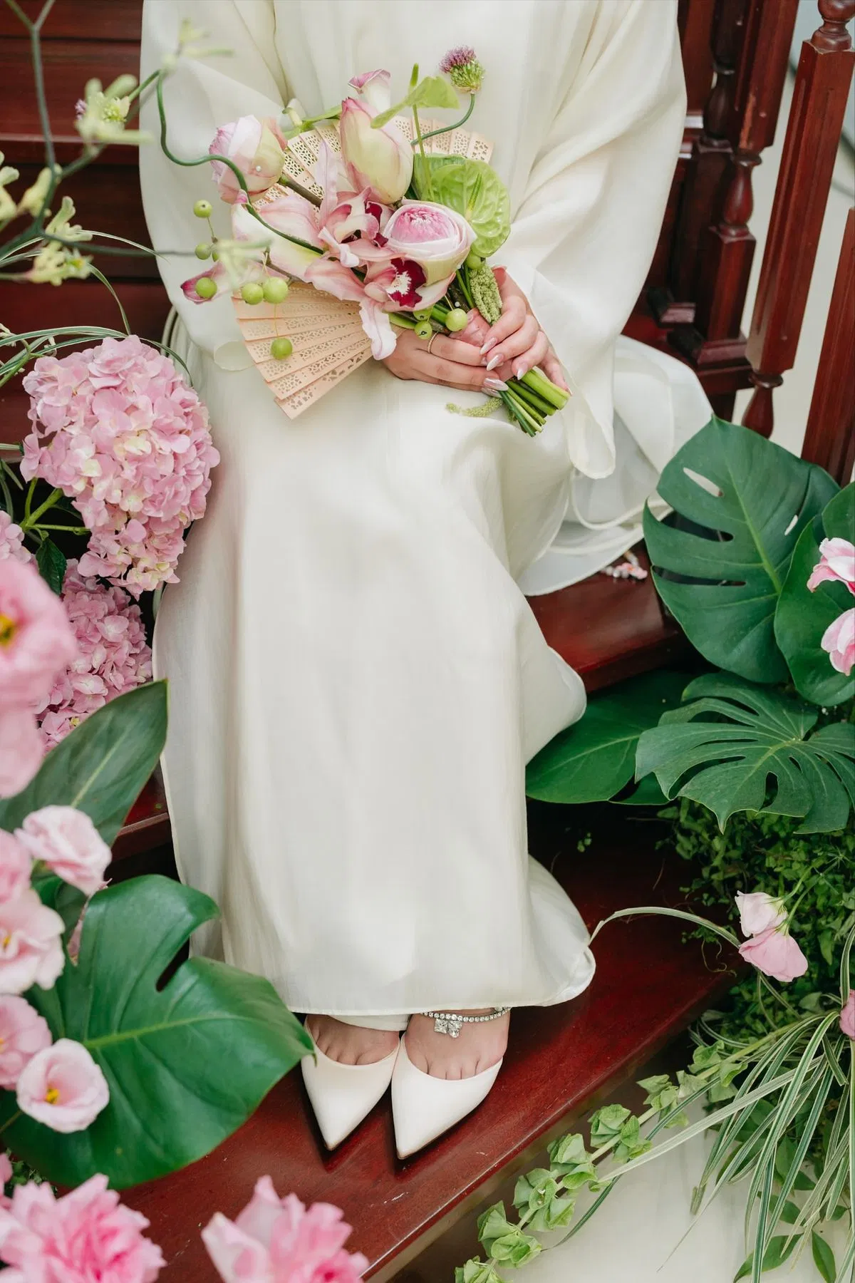 Hoa cưới cô dâu hoa sen
