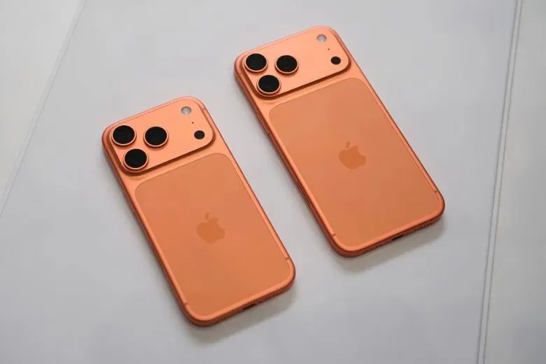 iPhone 17 Pro phiên bản màu cam vũ trụ (Ảnh: Internet)