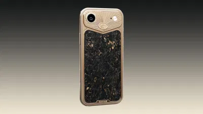 iPhone Air Aureon – phiên bản mạ vàng 24K với thân máy bằng sợi carbon họa tiết đá cẩm thạch, giới hạn chỉ 19 chiếc trên toàn thế giới (Ảnh: Internet) iPhone Air Aureon – phiên bản mạ vàng 24K với thân máy bằng sợi carbon họa tiết đá cẩm thạch, giới hạn chỉ 19 chiếc trên toàn thế giới (Ảnh: Internet)