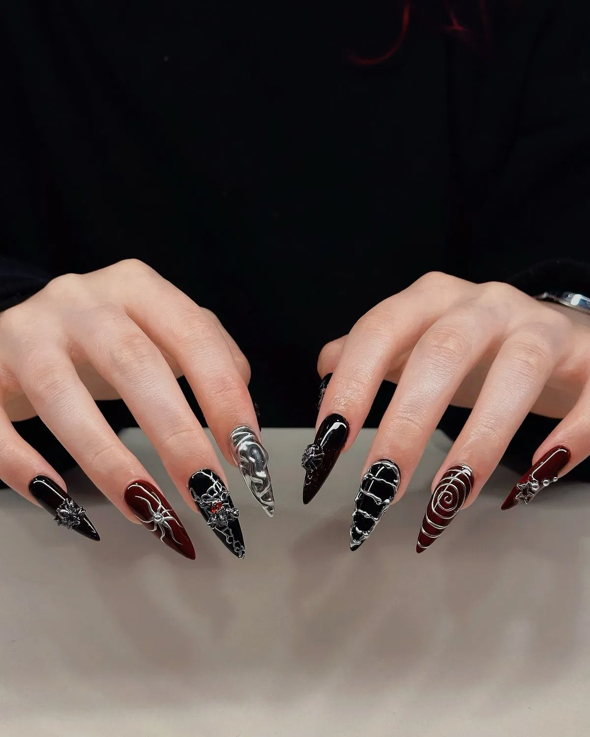 Mẫu nail Halloween đẹp "sang chảnh" quyến rũ (Ảnh: Internet)