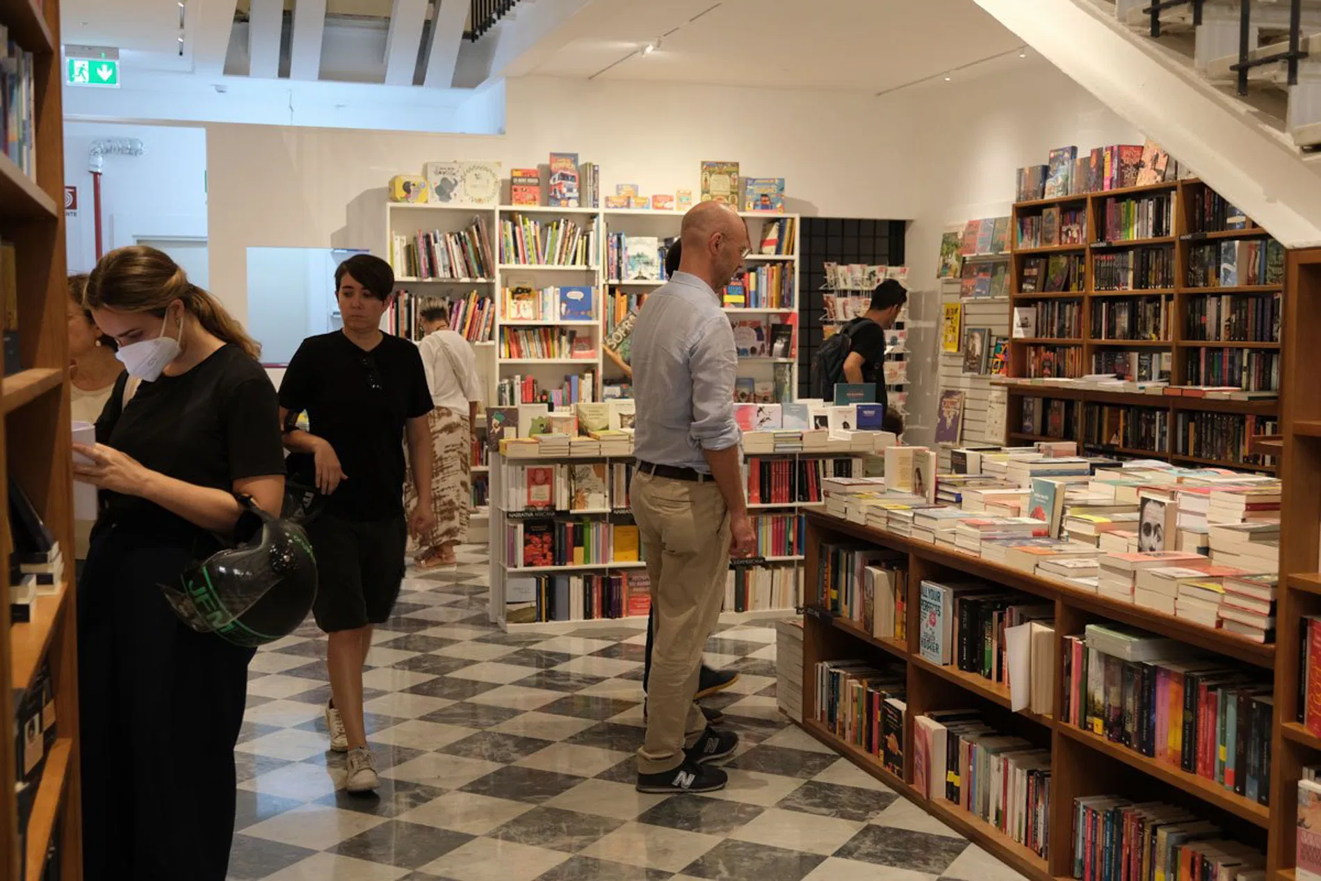 Hiệu sách Sapzio Sette (Ảnh: Internet)