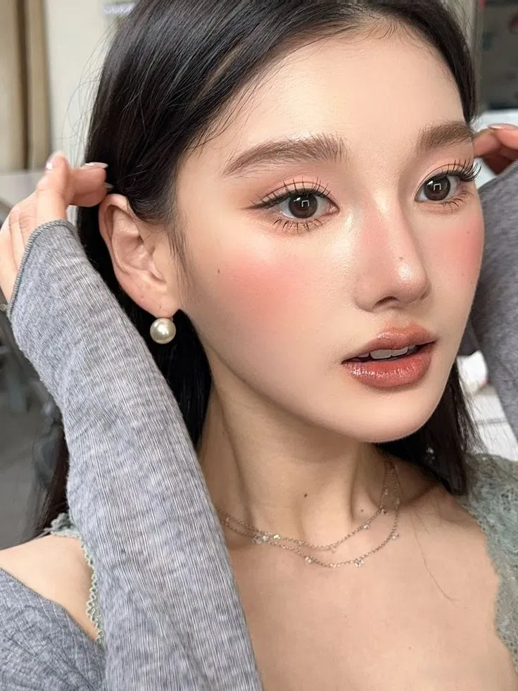 Trang điểm đi làm