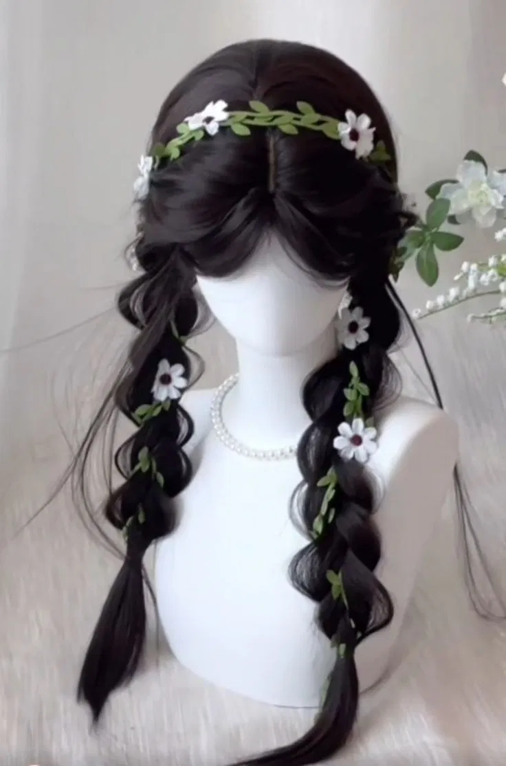 Tóc tết 2 bên đan dây hoa