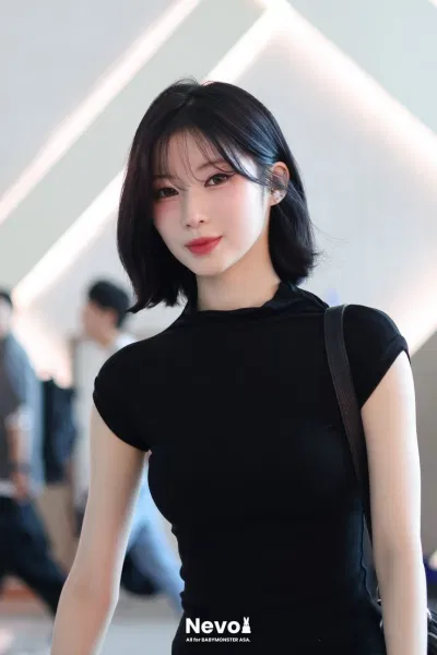 Tóc ngang vai mái thưa