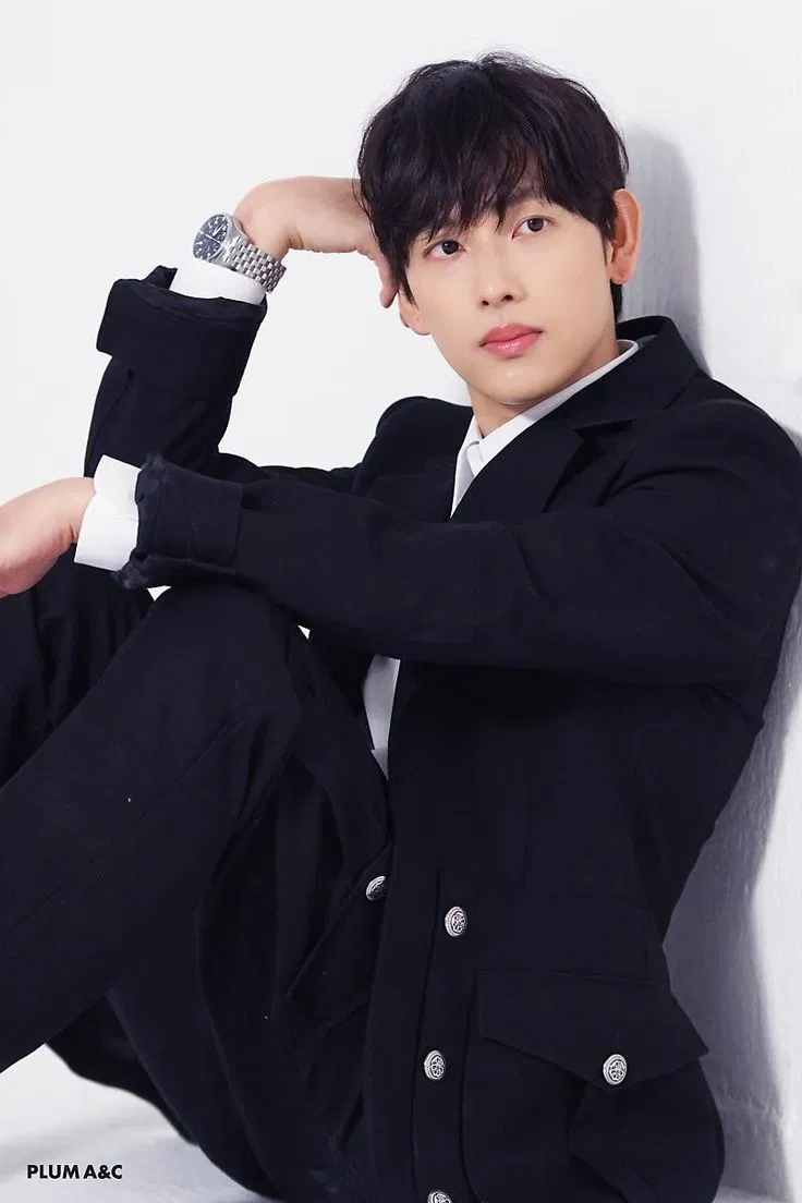 Album solo đầu tiên của Im Si-wan