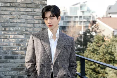 Nam diễn viên Lee Jun-ho Nam diễn viên Lee Jun-ho
