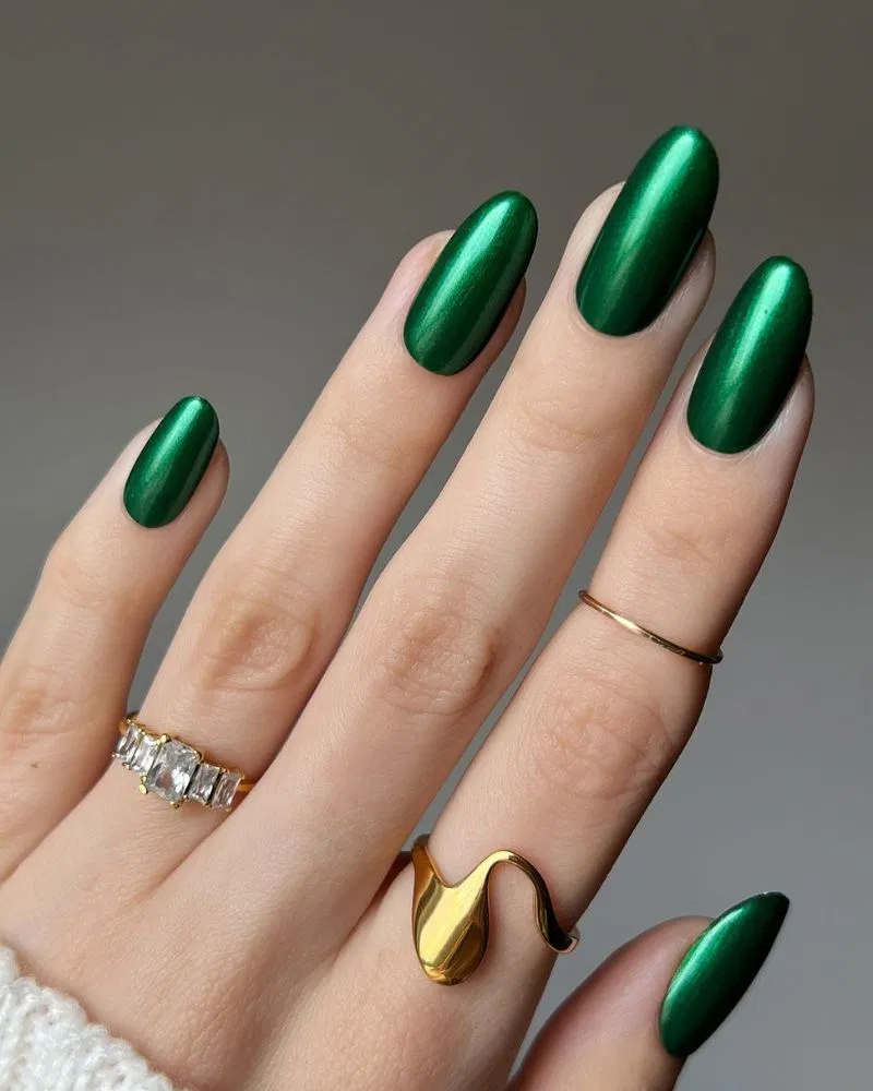 Xanh lá ánh kim (Metallic Green