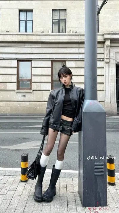 Phối đồ cá tính ấn tượng với một em boots lửng Phối đồ cá tính ấn tượng với một em boots lửng