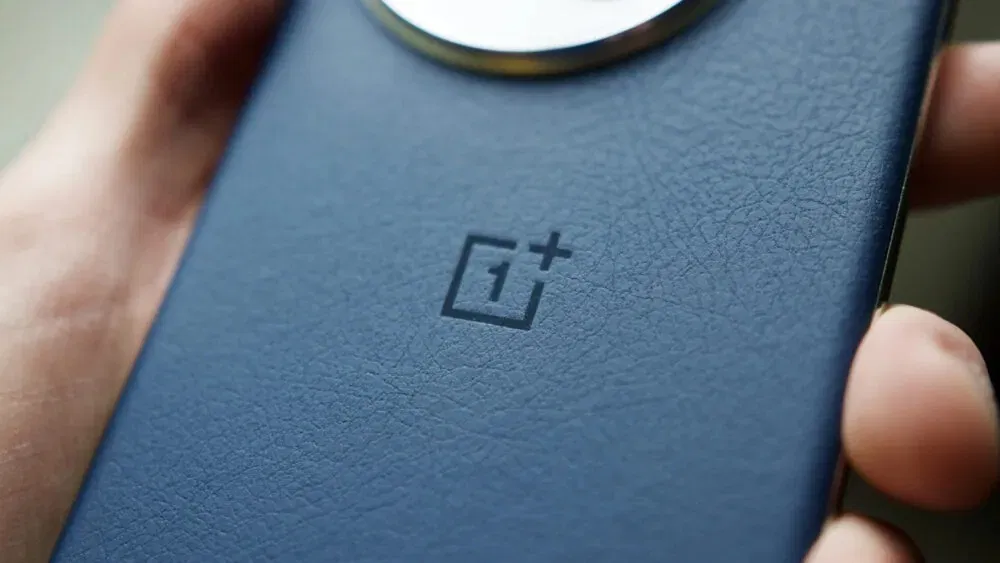 Điện thoại OnePlus 13 (Ảnh: Internet)