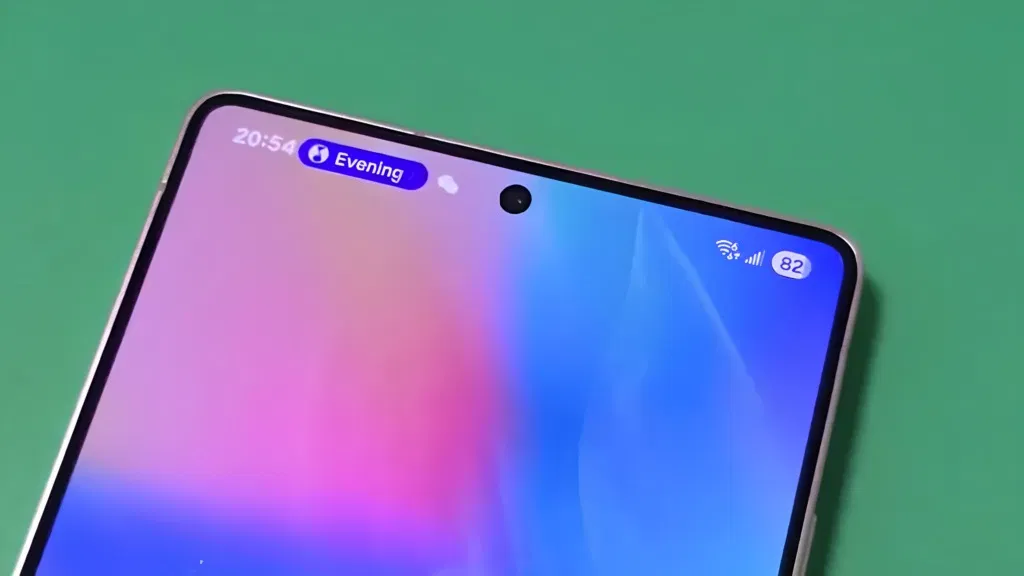Polar ID trên Galaxy S27 Ultra sử dụng cảm biến ISOCELL Vizion và mô-đun BIO-Fusion Core, tạo “dấu vân tay ánh sáng” cho khuôn mặt, cho phép mở khóa nhanh, chính xác trong mọi điều kiện ánh sáng, kể cả khi đeo khẩu trang hoặc kính râm (Ảnh: Internet)