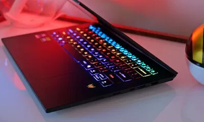 Cạnh phải của Acer Predator Triton 14 AI có đầu đọc thẻ nhớ microSD, hai cổng USB (một Type-C và một Type-A) và jack cắm HDMI kích thước đầy đủ (Ảnh: Internet) Cạnh phải của Acer Predator Triton 14 AI có đầu đọc thẻ nhớ microSD, hai cổng USB (một Type-C và một Type-A) và jack cắm HDMI kích thước đầy đủ (Ảnh: Internet)