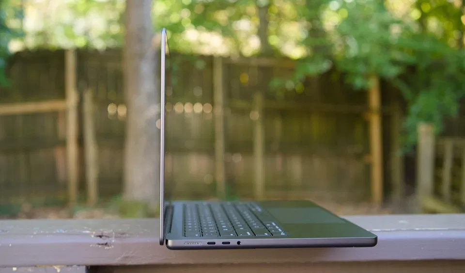 MacBook Pro M5 14 inch (Ảnh: Internet) MacBook Pro M5 14 inch (Ảnh: Internet)